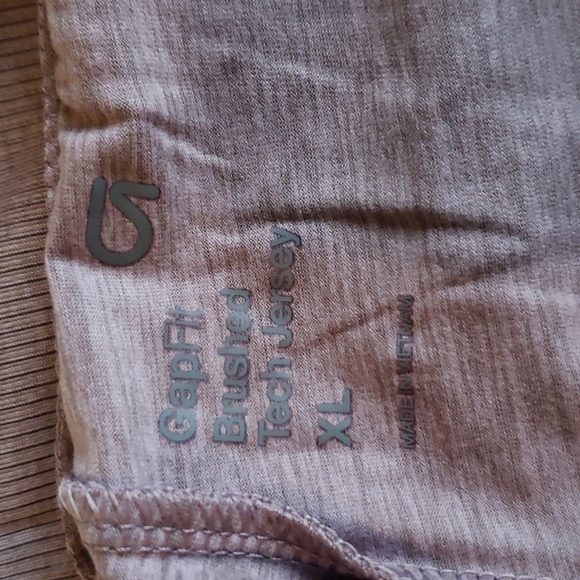 GapFit Brushed Tech Jersey Joggers in Dusty Mauve - Size XL - Picture 8 of 9